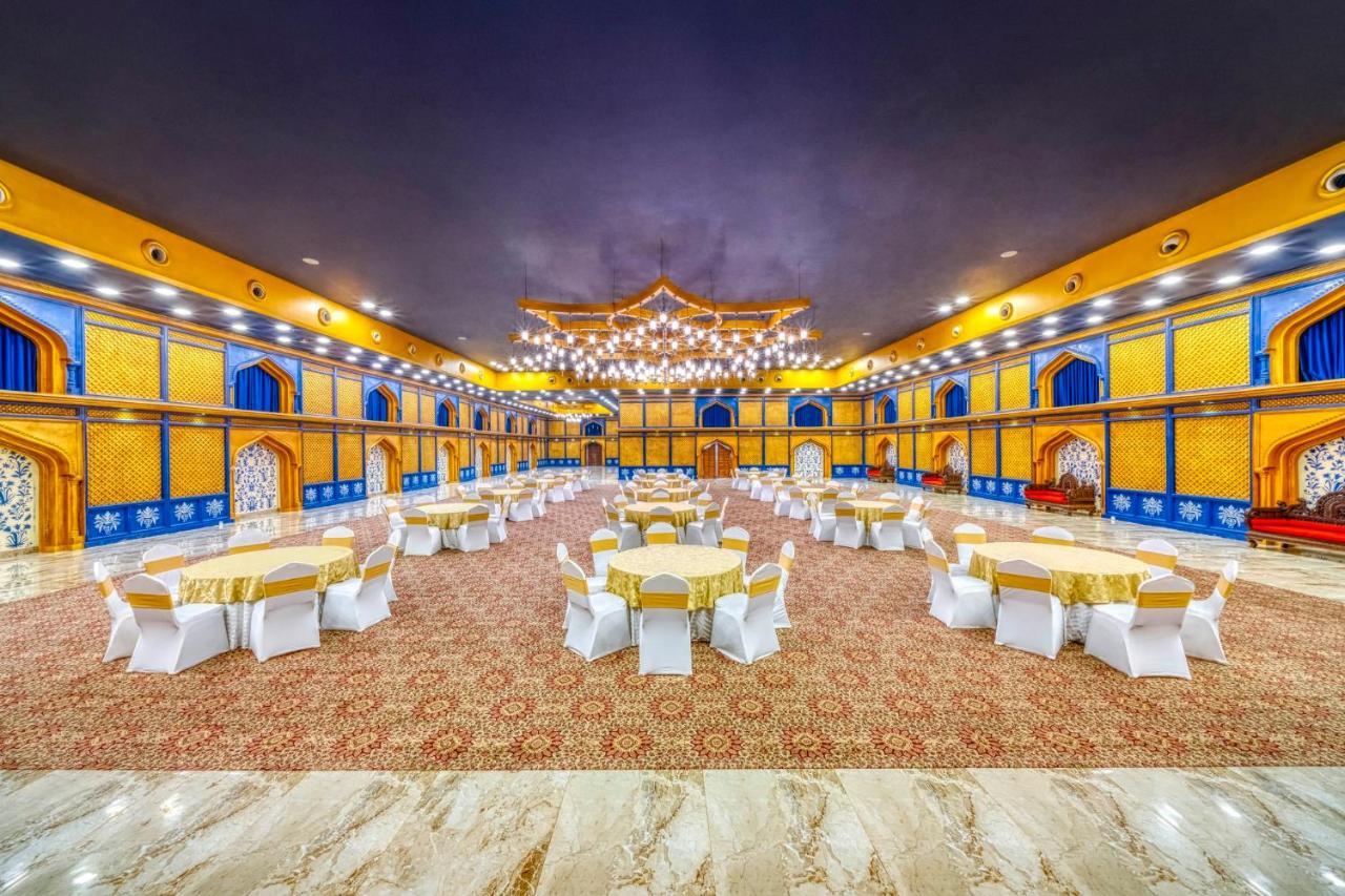 Holiday Inn Kolkata Airport By Ihg Exteriör bild The Grand Ballroom