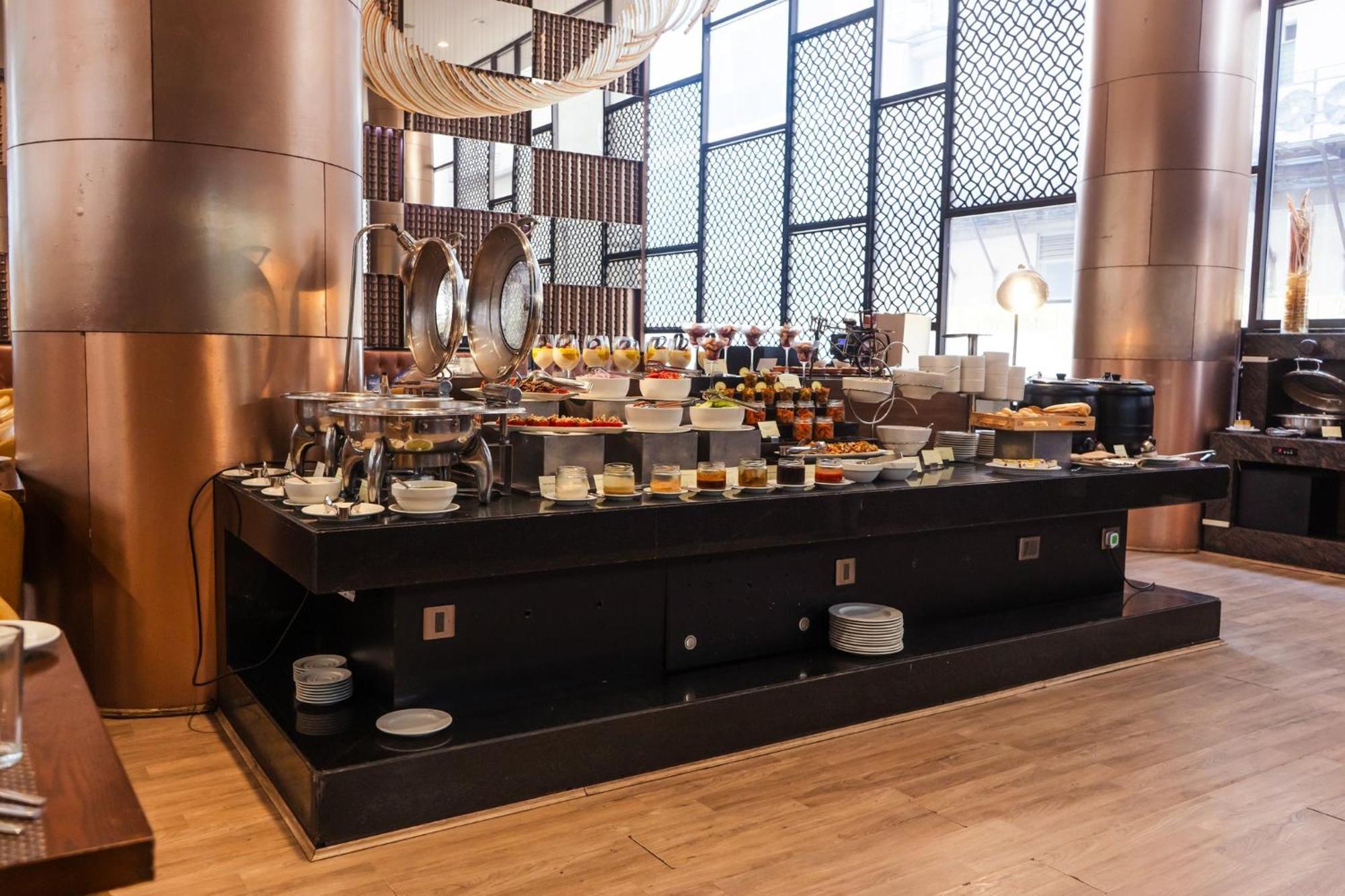 Holiday Inn Kolkata Airport By Ihg Exteriör bild